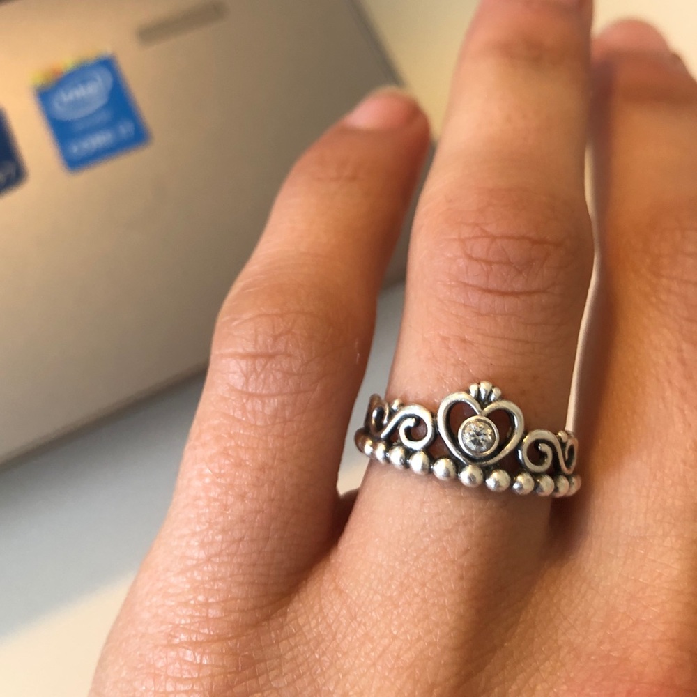 Pandora Ring
